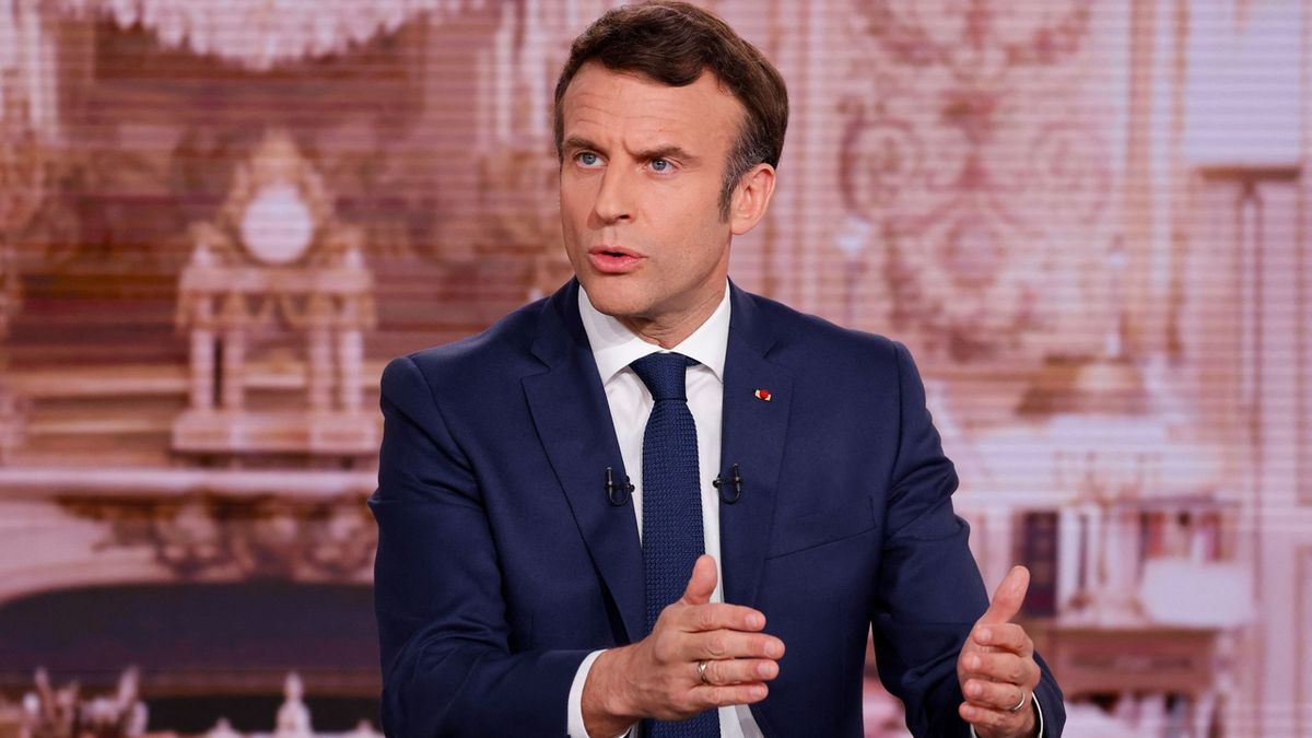 Macron nazval polského premiéra „ultrapravicovým antisemitou“